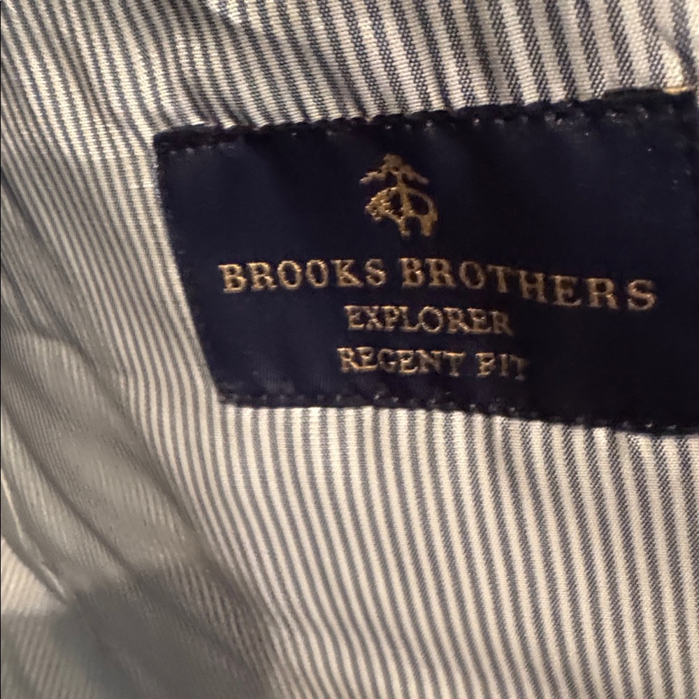 Brooks Brothers Navy blue pinstripe suit 48 regular - Picture 2 of 5